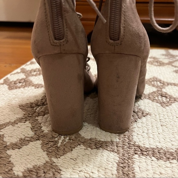 J Adams lace up heels - Picture 6 of 11